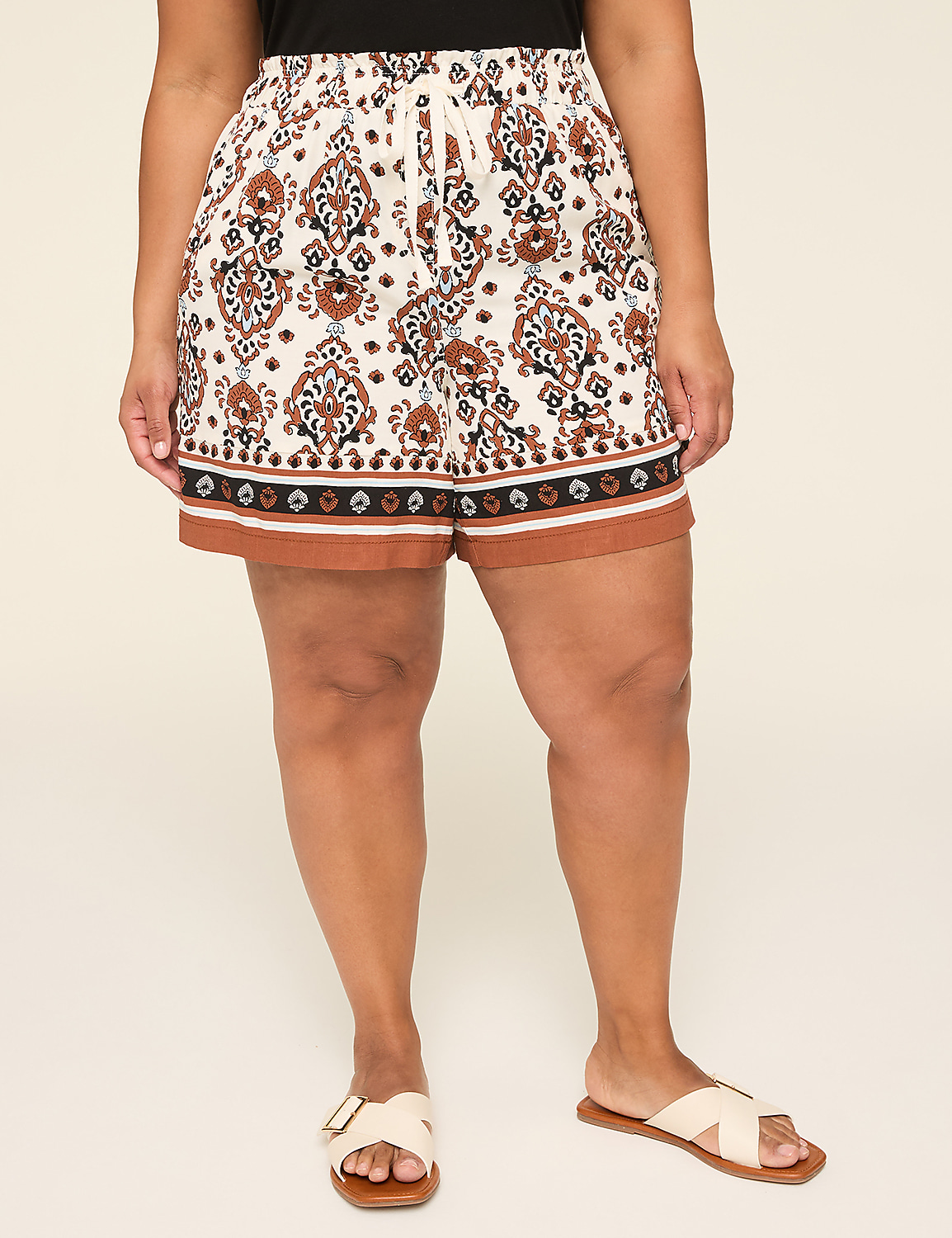 Pull-On Flowy Short Product Image 1