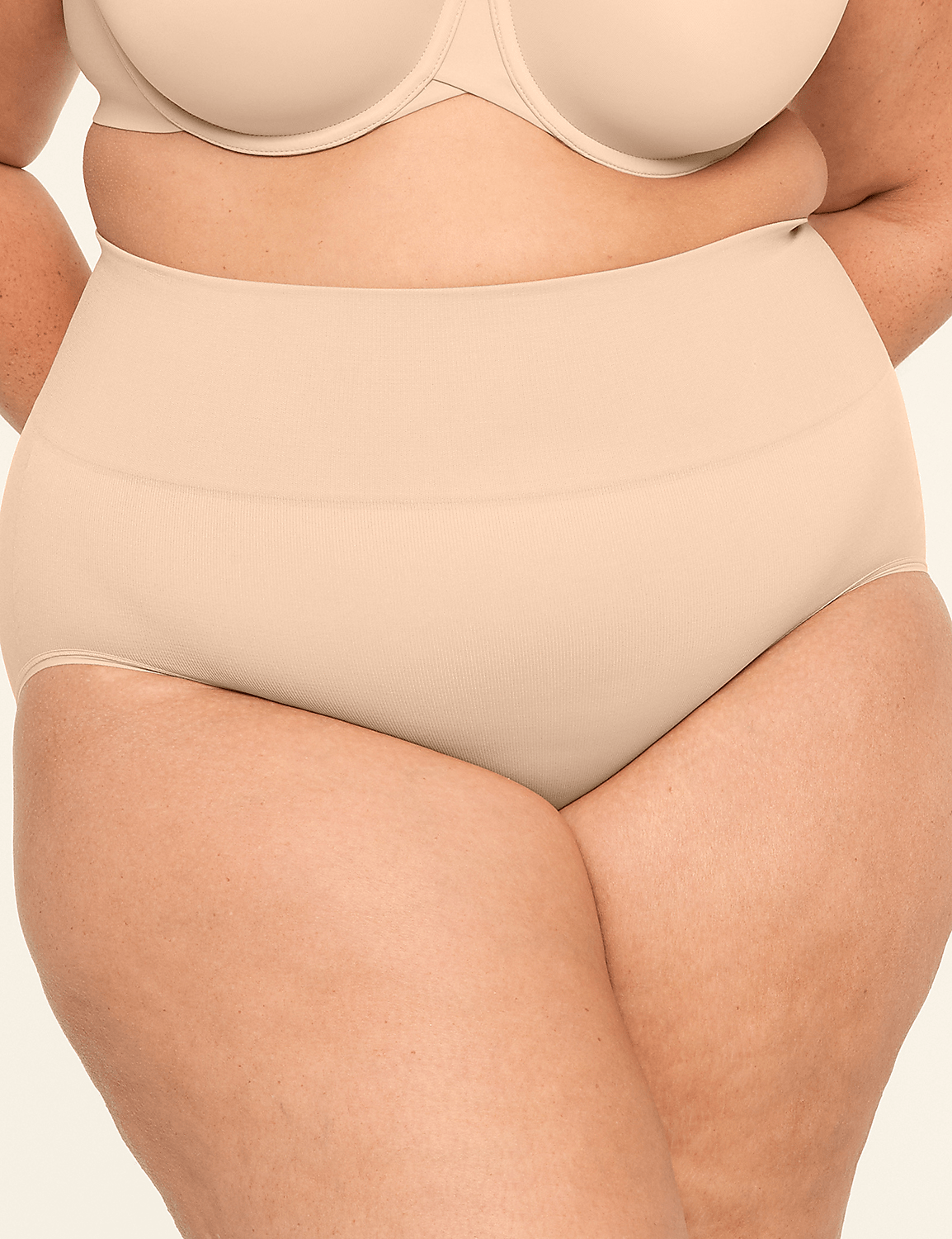 Medium Shaping High-Waist Full Brief Panty Product Image 1