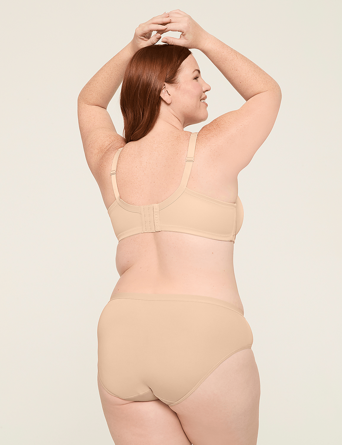 Smooth Boost Plunge Bra Product Image 2