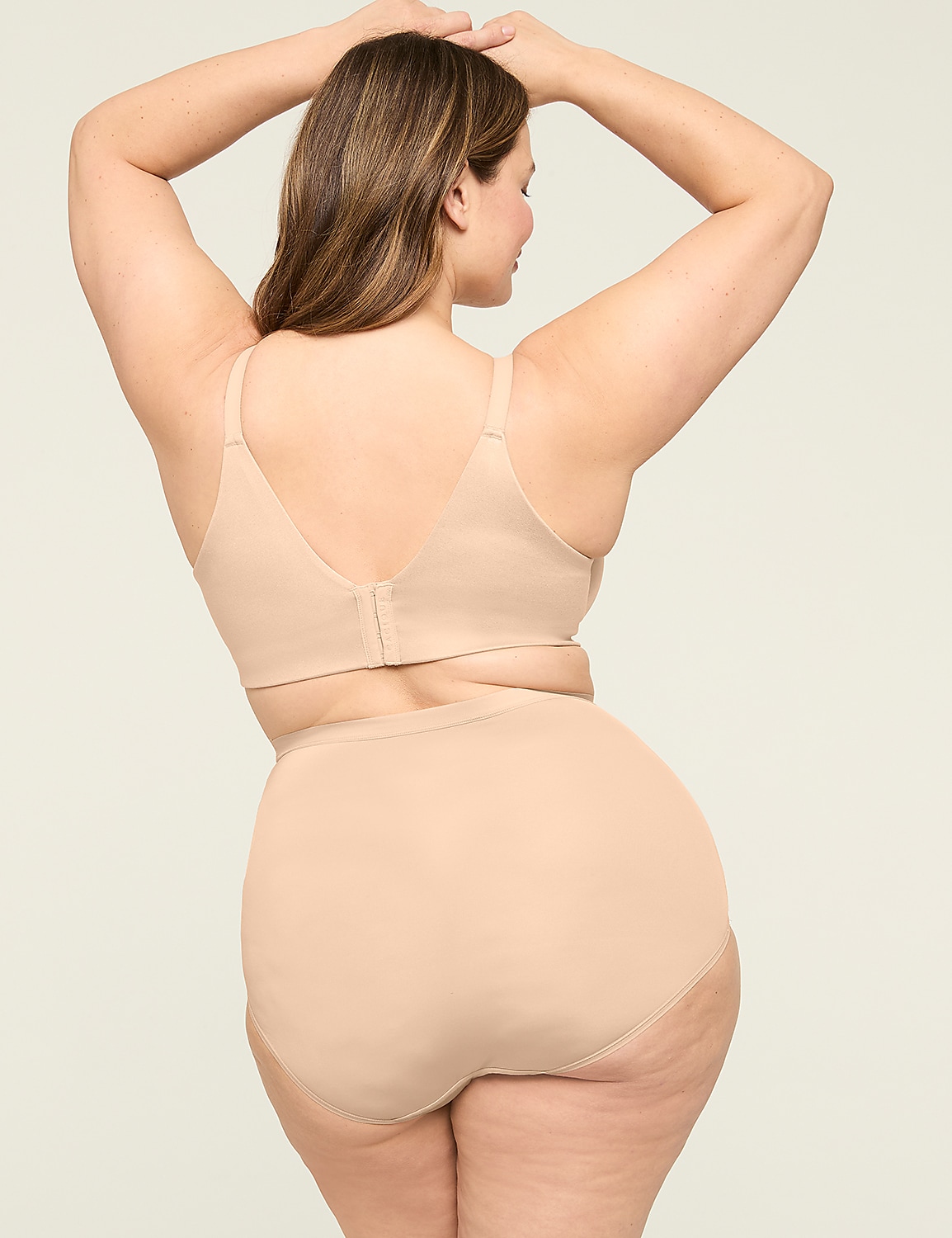 Invisible Backsmoother Lightly Lined Full Coverage Bra Product Image 2