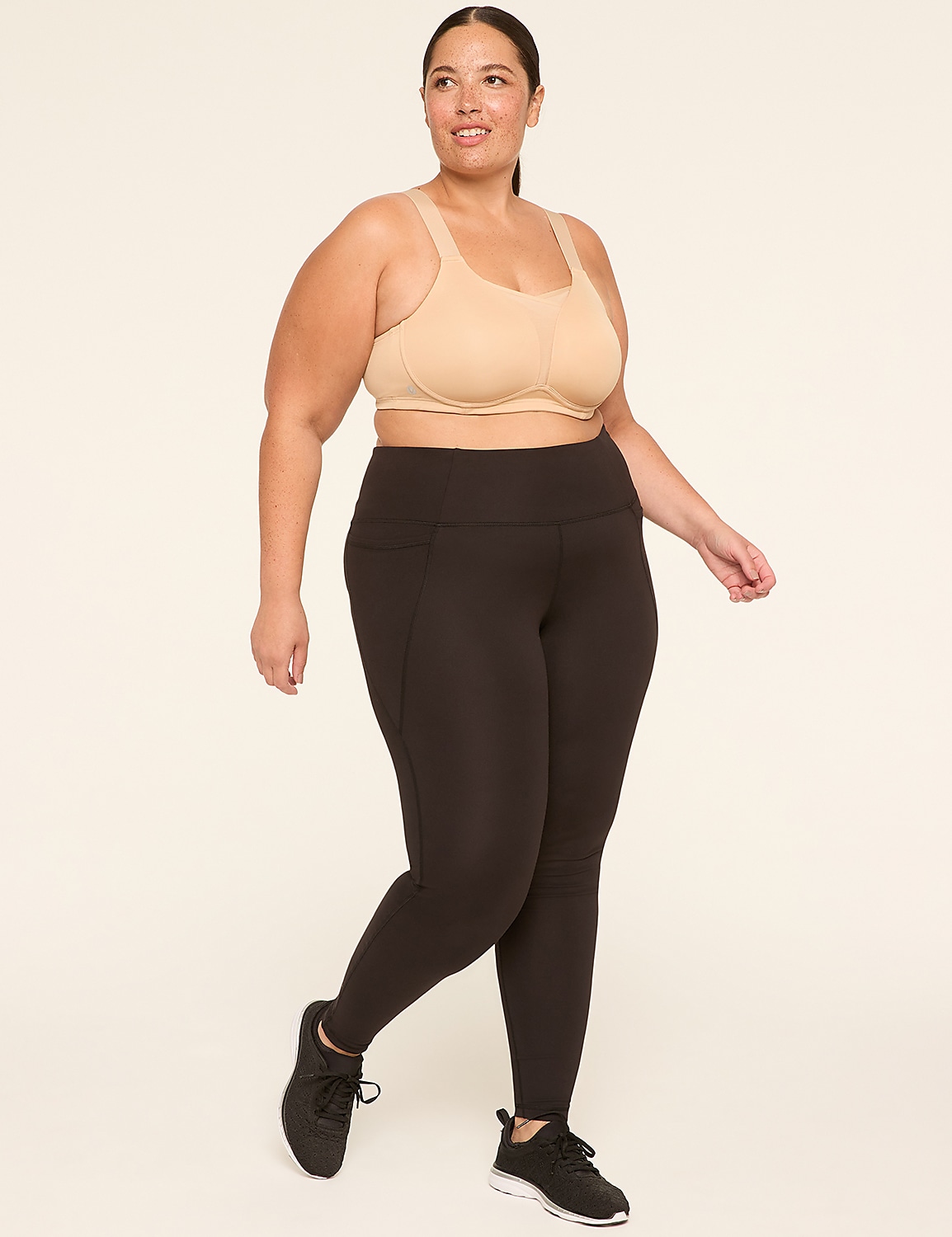 LIVI Wireless Medium-Impact Wicking Sports Bra Product Image 3