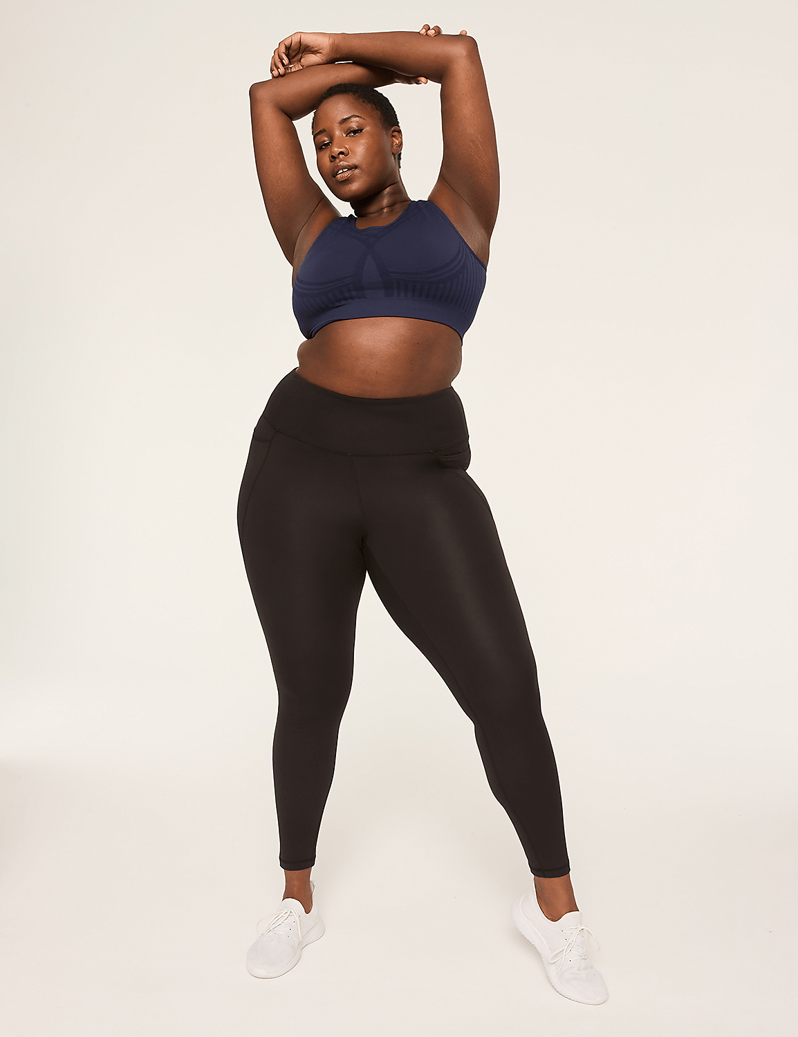 LIVI Wireless Medium-Impact Seamless Sports Bra Product Image 3