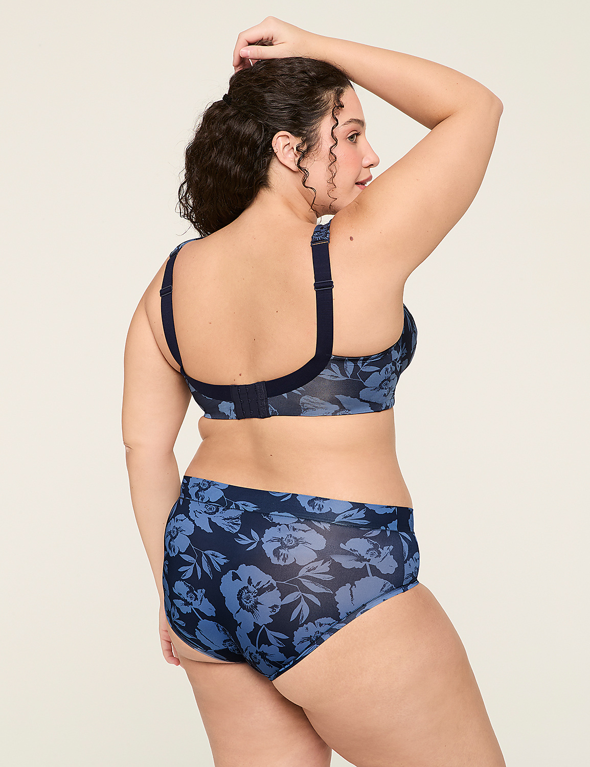 Invisible Support No-Wire Bra Product Image 2