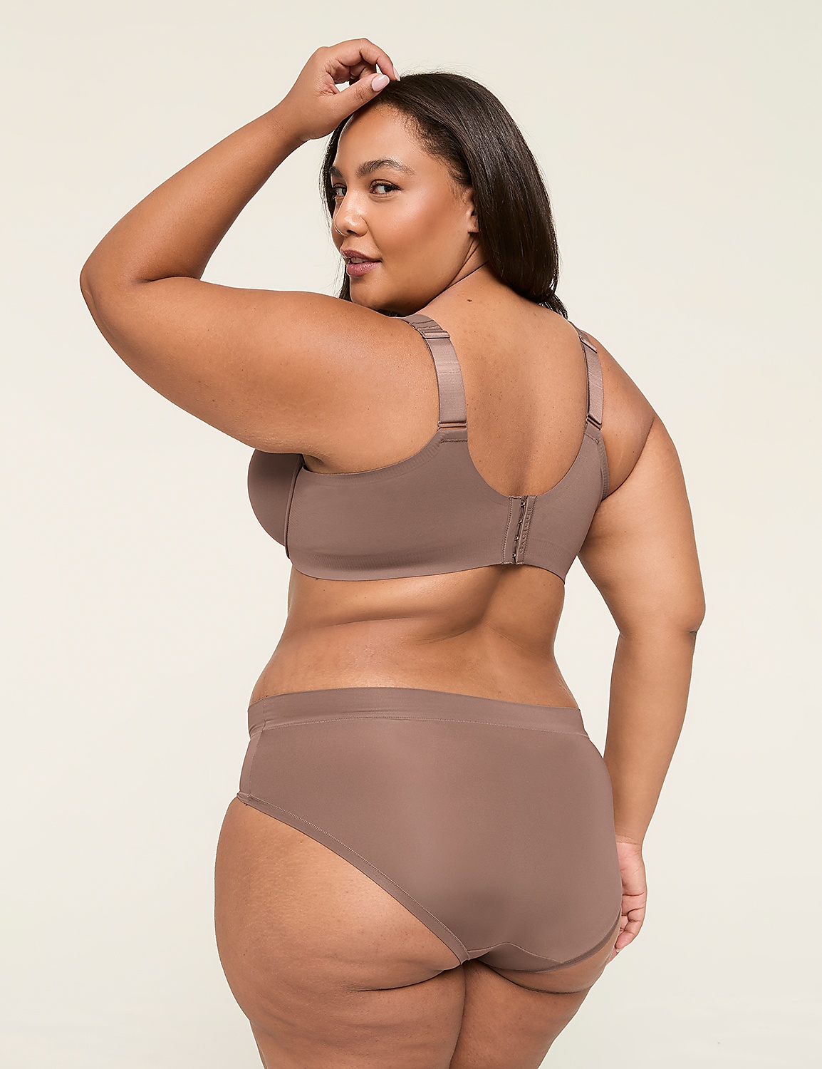 Modern Luxe Lightly Lined Full Coverage Bra Product Image 2