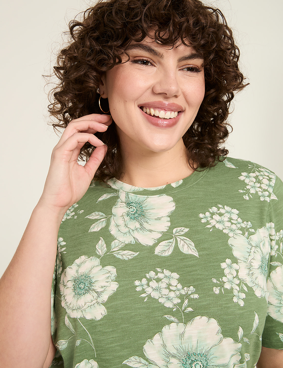 Perfect Sleeve Crew-Neck Tee Product Image 4