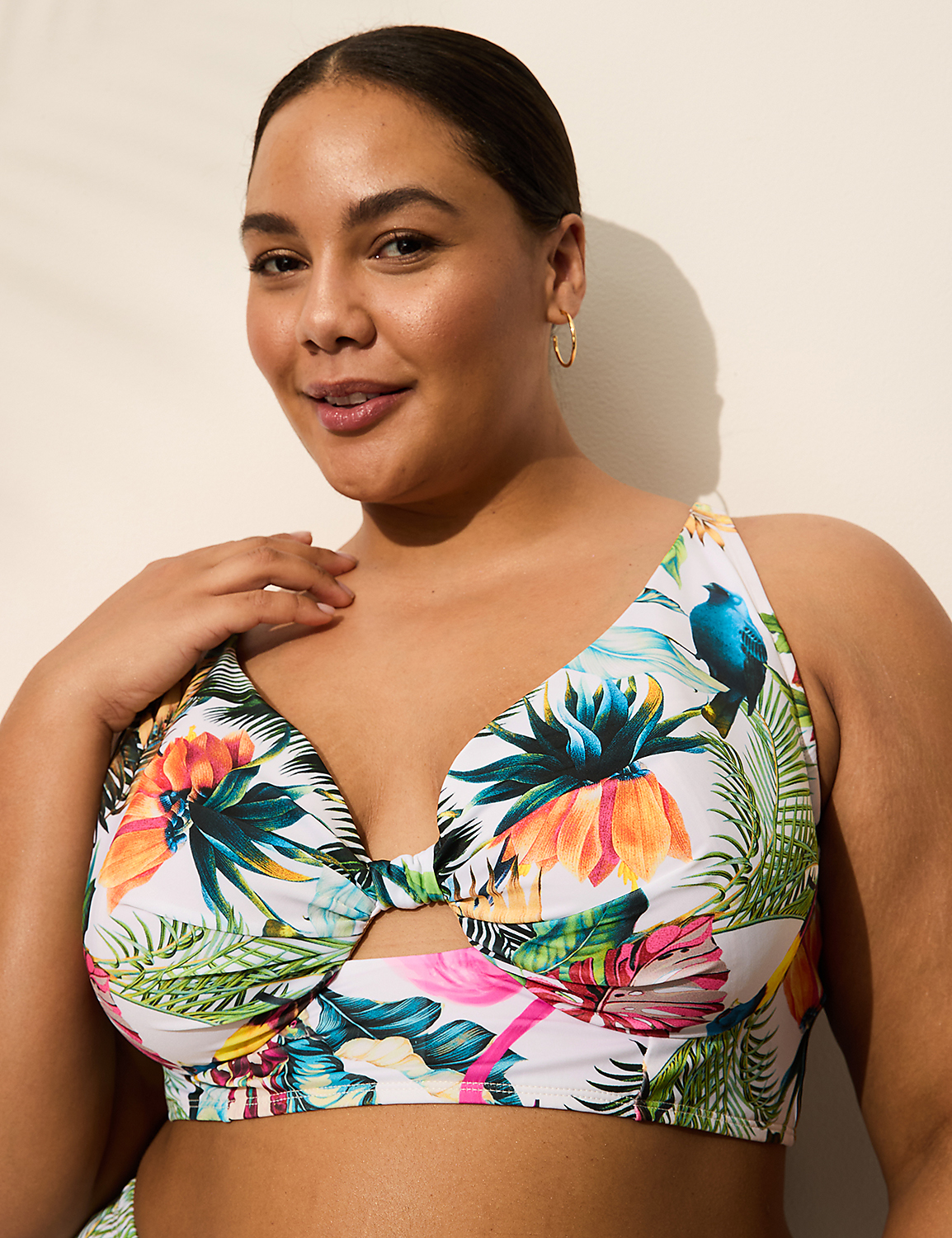 Underwire Knot-Front Bikini Top Product Image 4
