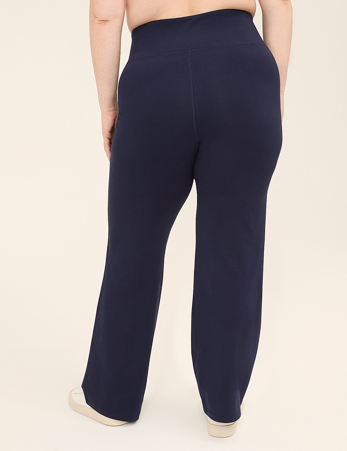 LIVI Signature Stretch Bootcut Pant Product Image 2