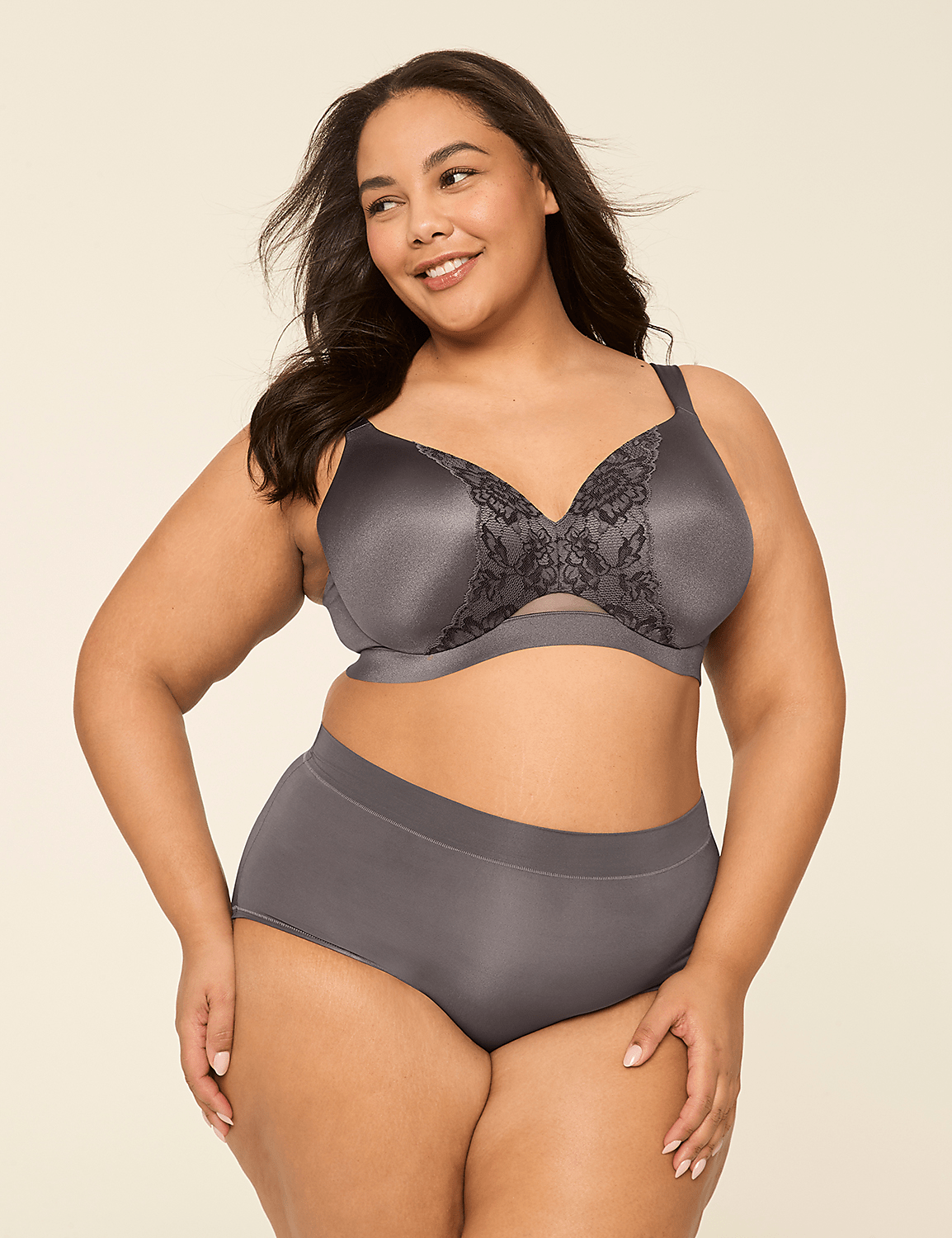 Comfort Bliss&reg; Lightly Lined Full Coverage Bra With Lace Product Image 4