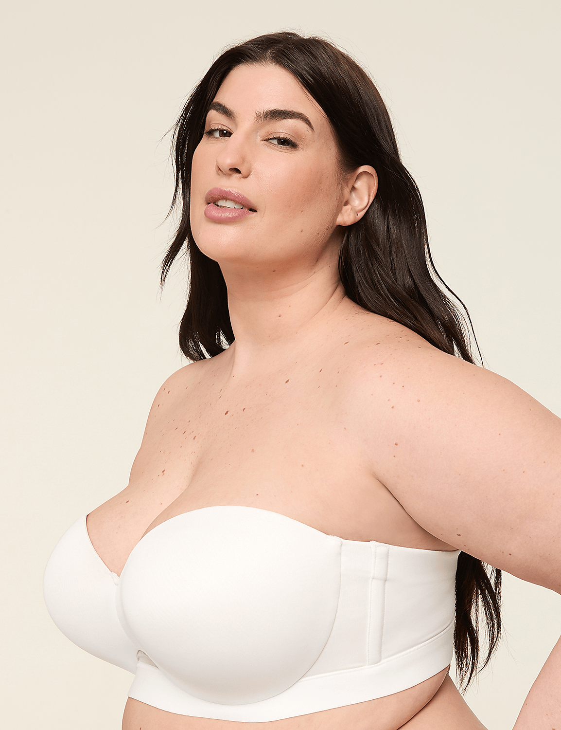 Comfort Bliss&reg; Lightly Lined Multi-Way Strapless Bra Product Image 3