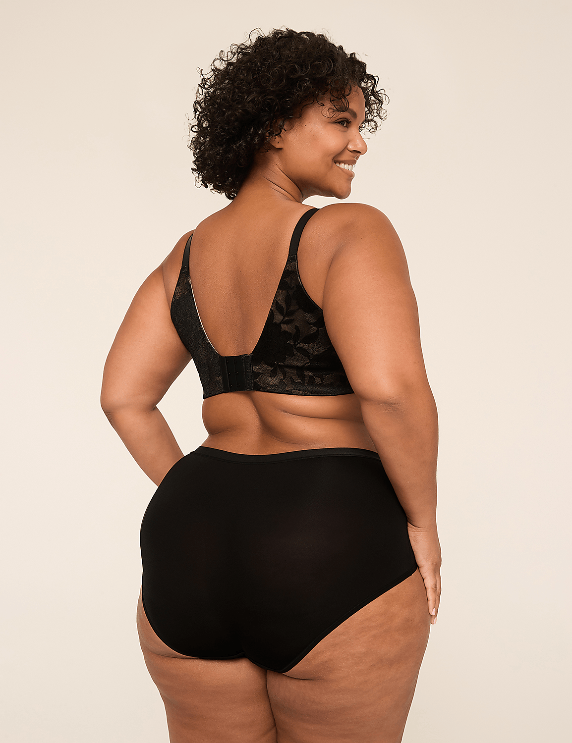 Invisible Lace Backsmoother Lightly Lined Full Coverage Bra Product Image 2