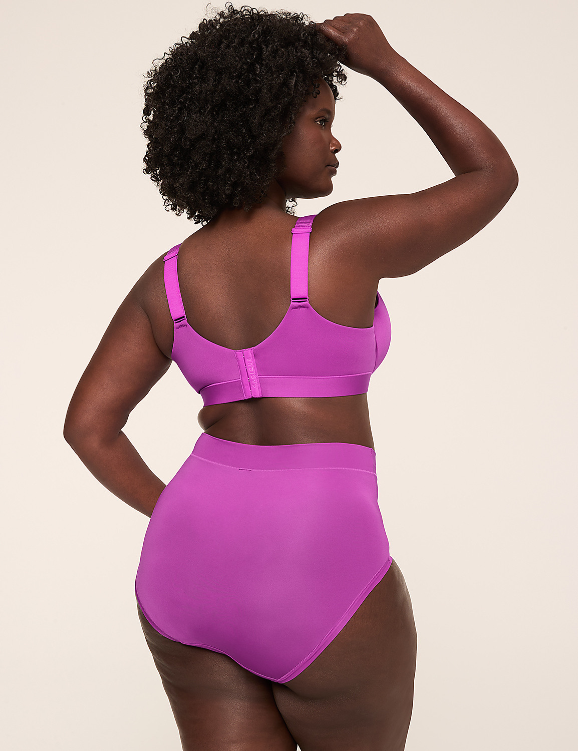 Comfort Bliss&reg; Lightly Lined Full Coverage Bra Product Image 2