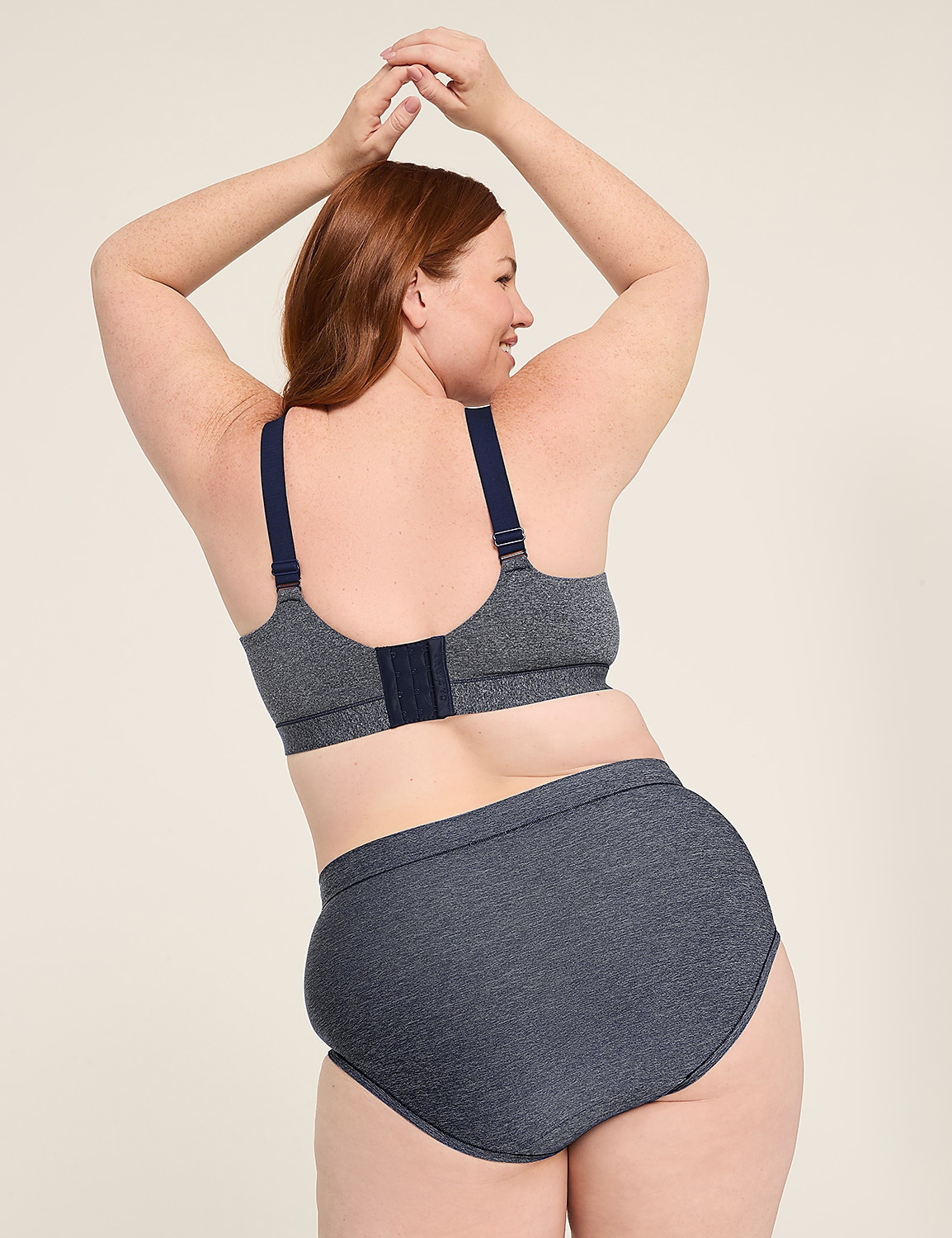 Comfort Bliss® Lightly Lined No-Wire Scoop Neck Bra - thumbnail 6