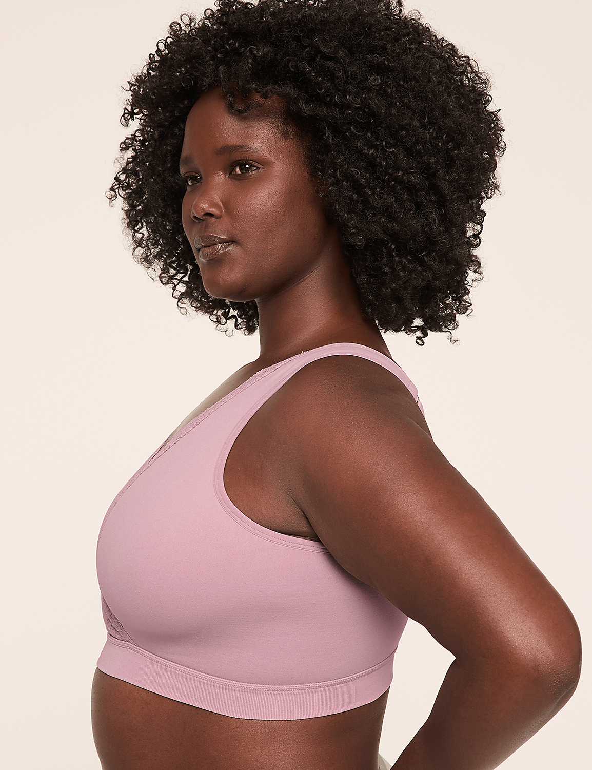 Seamless Crossover Lace-Trim Bralette Product Image 3