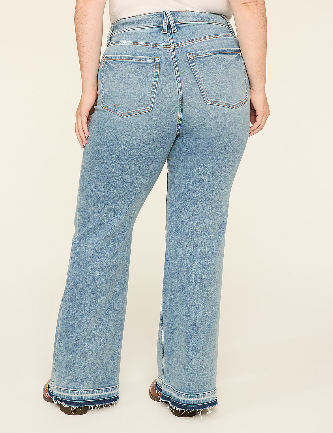 360 Flex Signature Fit DreamFeel Flare Jean Product Image 2