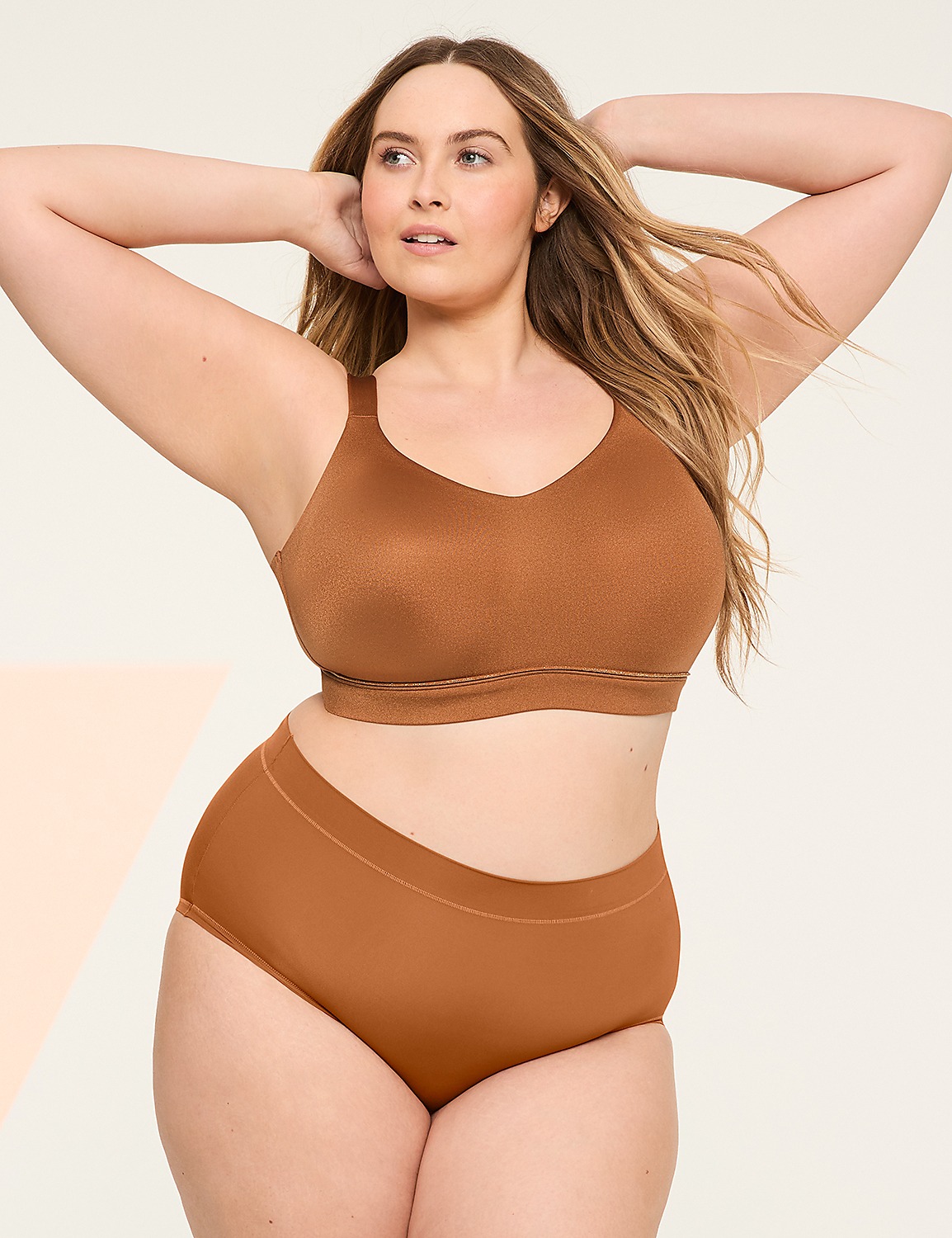 Comfort Bliss&reg; Lightly Lined No-Wire Scoop Neck Bra Product Image 4