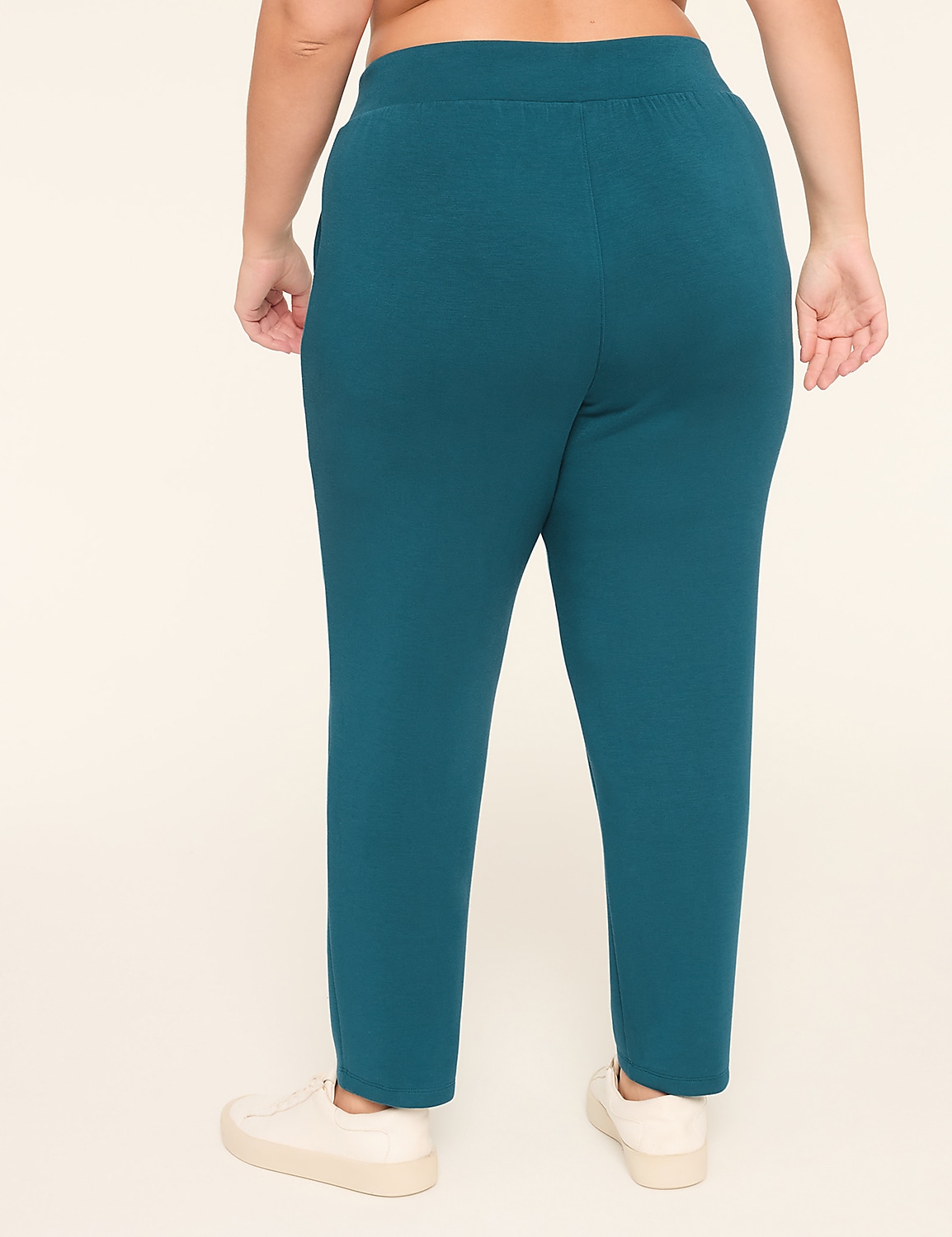LIVI High-Rise Journey Tapered Pant Product Image 6