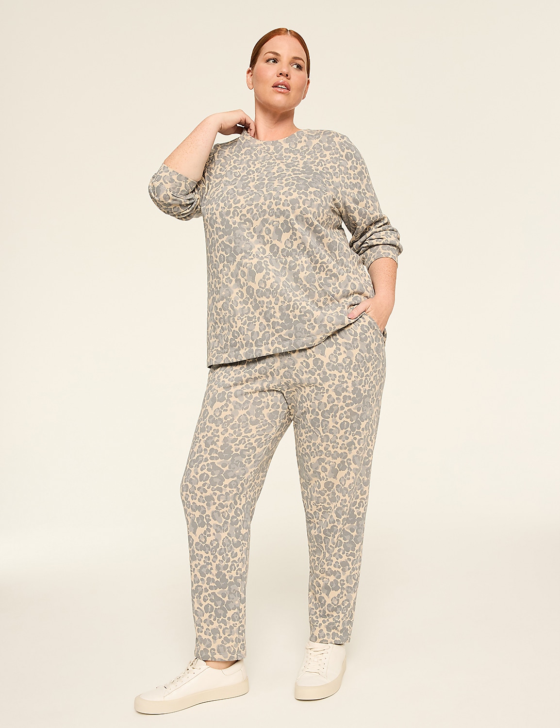 LIVI French Terry Full Length Jogger Product Image 3