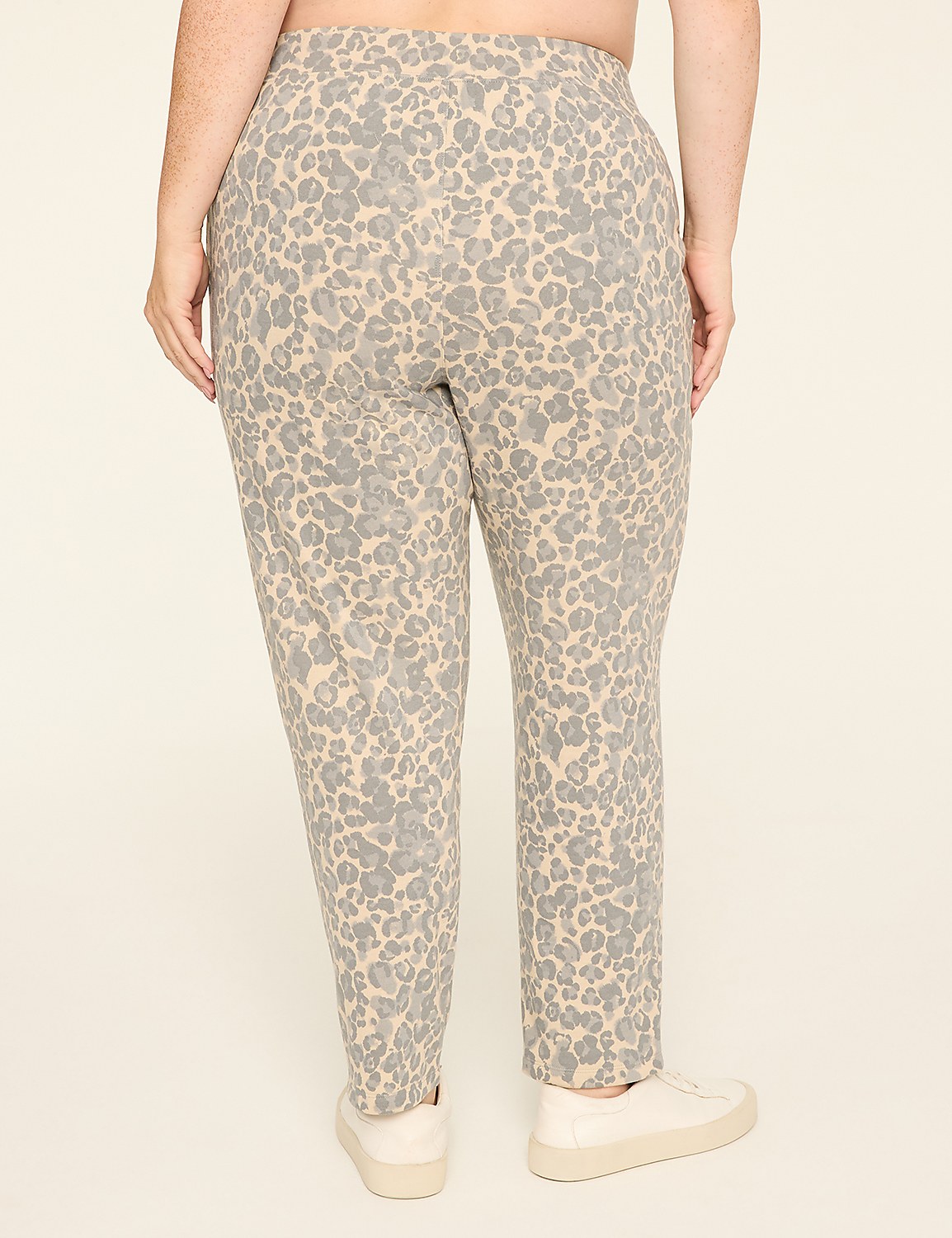LIVI French Terry Full Length Jogger Product Image 6