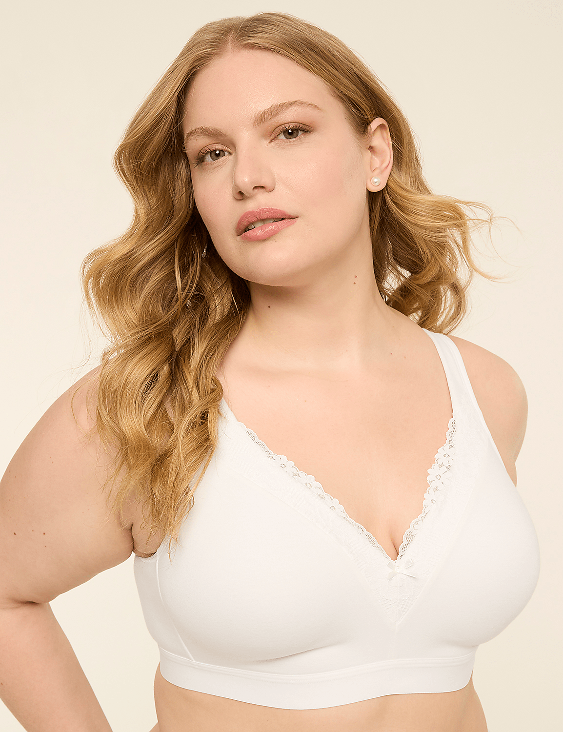 Cotton Lightly Lined No-Wire Bra With Lace Product Image 1