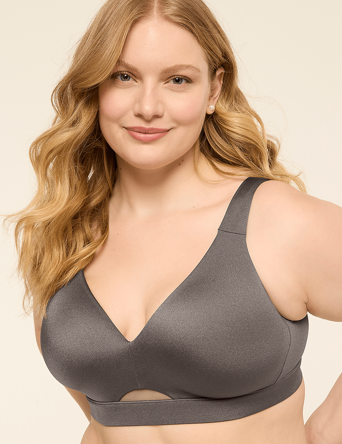 Comfort Bliss&reg; Lightly Lined No-Wire Bra Product Image 1