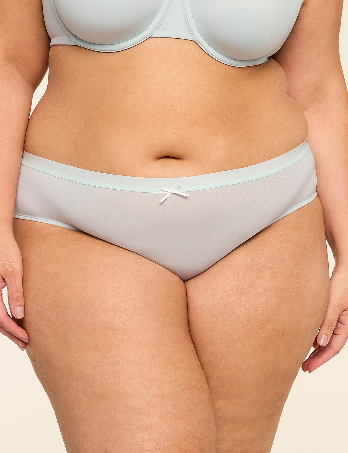 No-Show Lace-Back Hipster Panty Product Image 1
