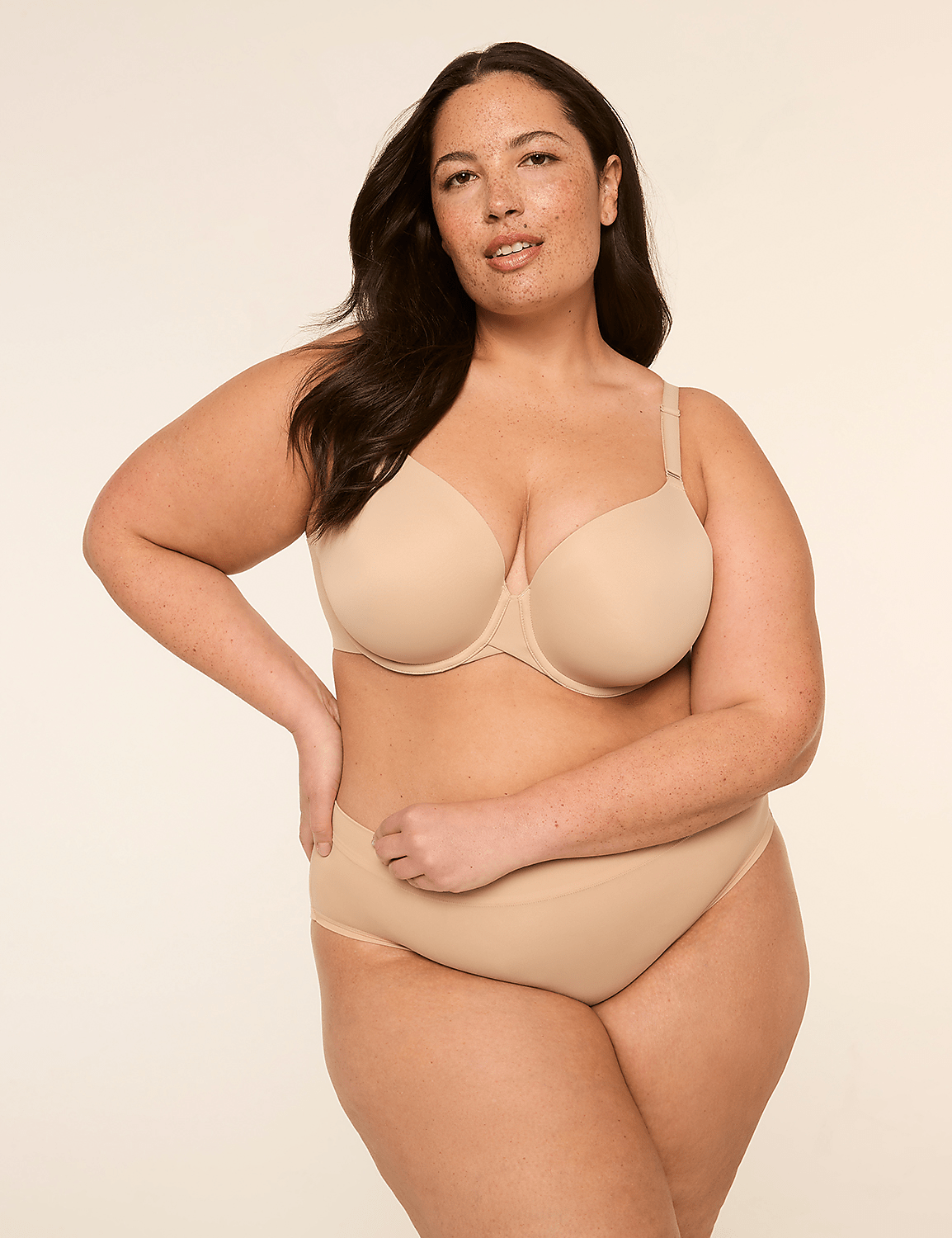 Totally Smooth Lightly Lined Full Coverage Bra Product Image 4