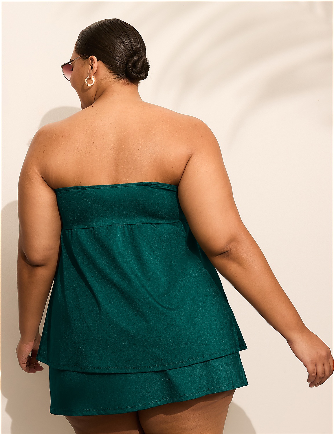 Underwire Shimmer Strapless Tankini Top Product Image 2