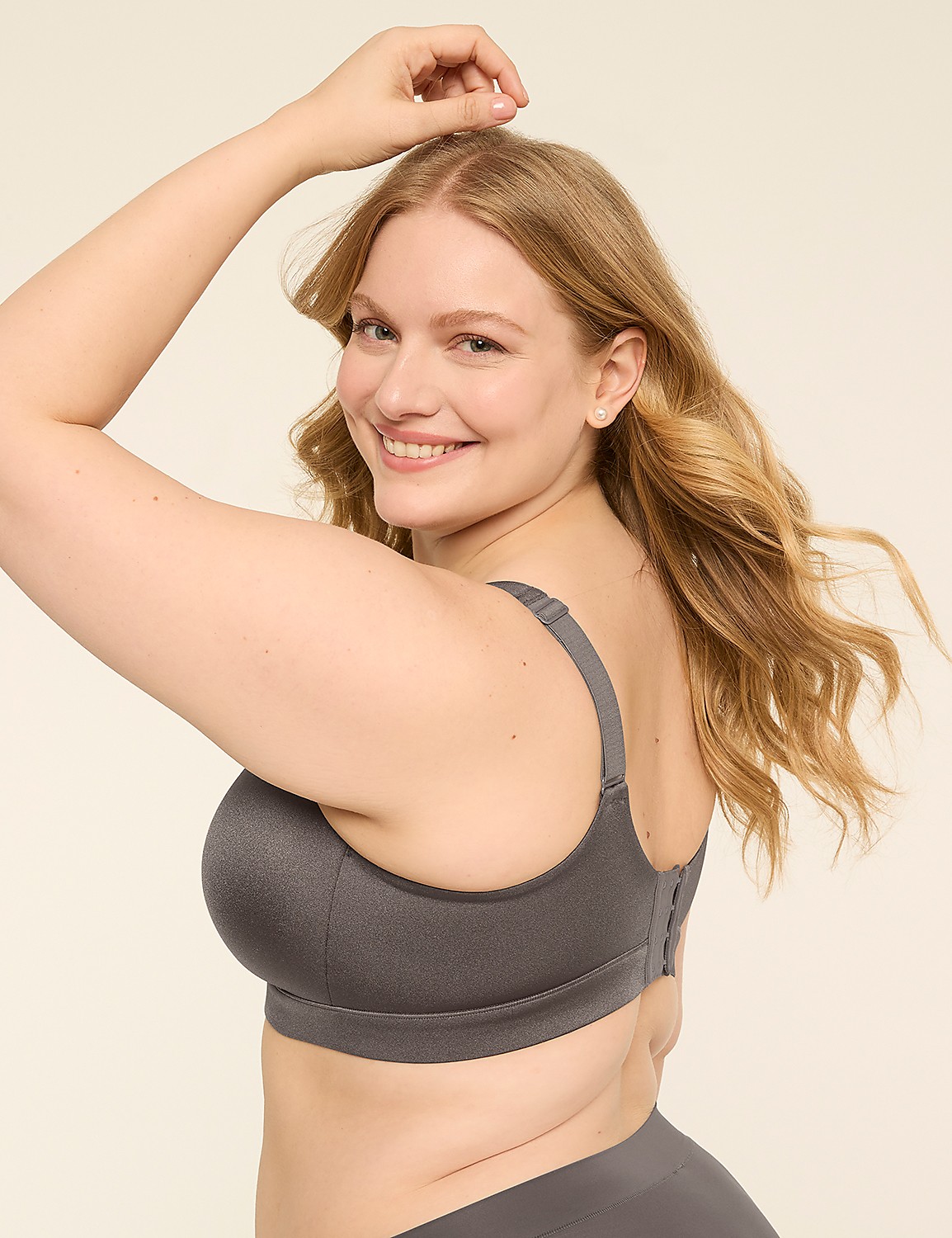 Comfort Bliss&reg; Lightly Lined No-Wire Bra Product Image 4