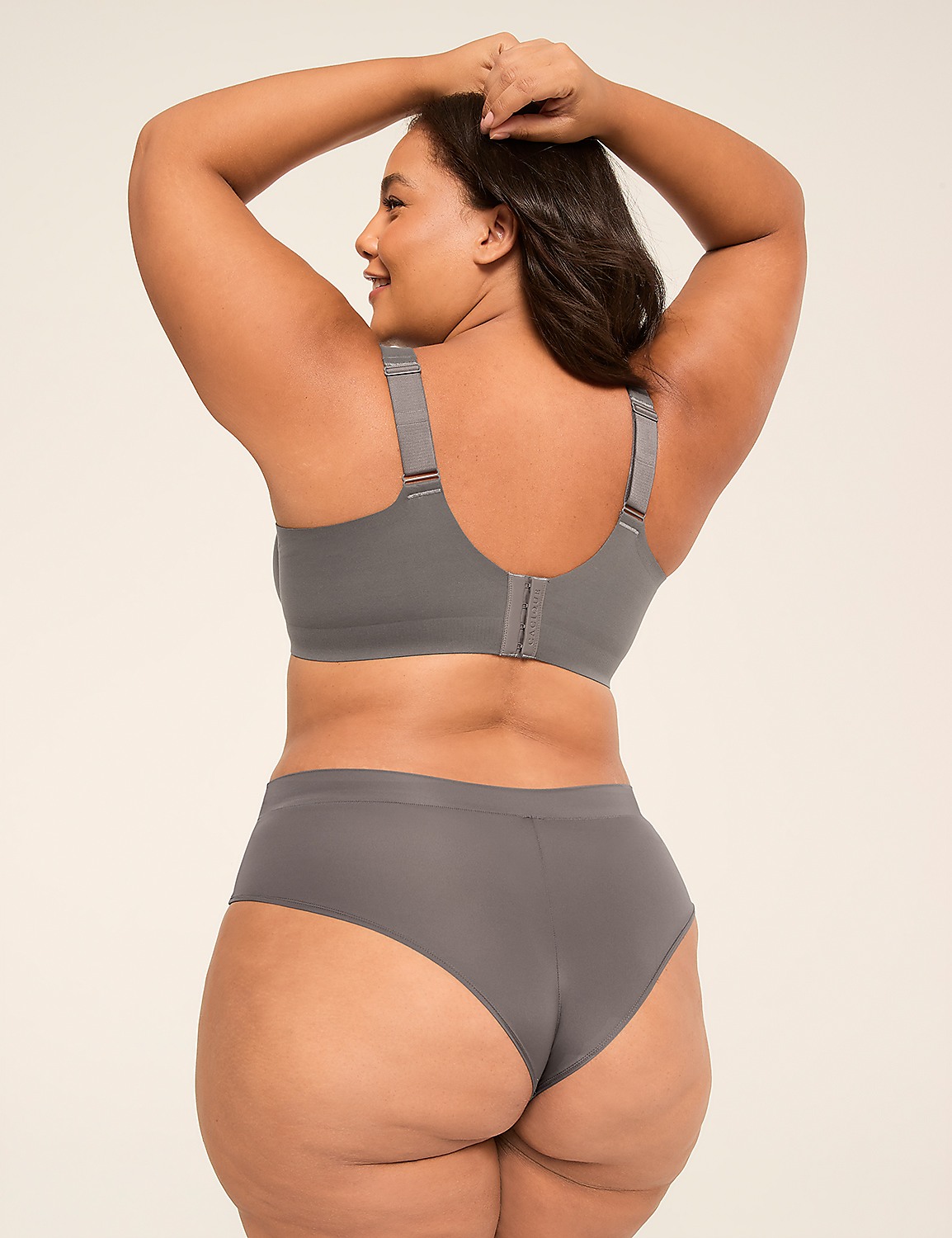 Modern Luxe Lightly Lined Full Coverage Bra Product Image 2