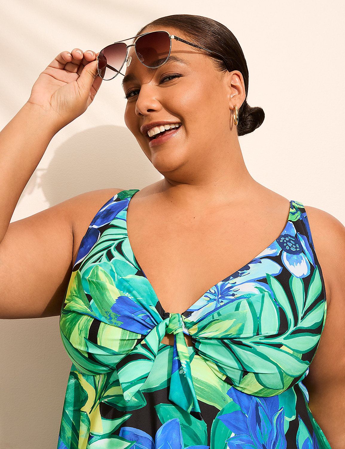Underwire Knot-Front Tankini Top Product Image 4