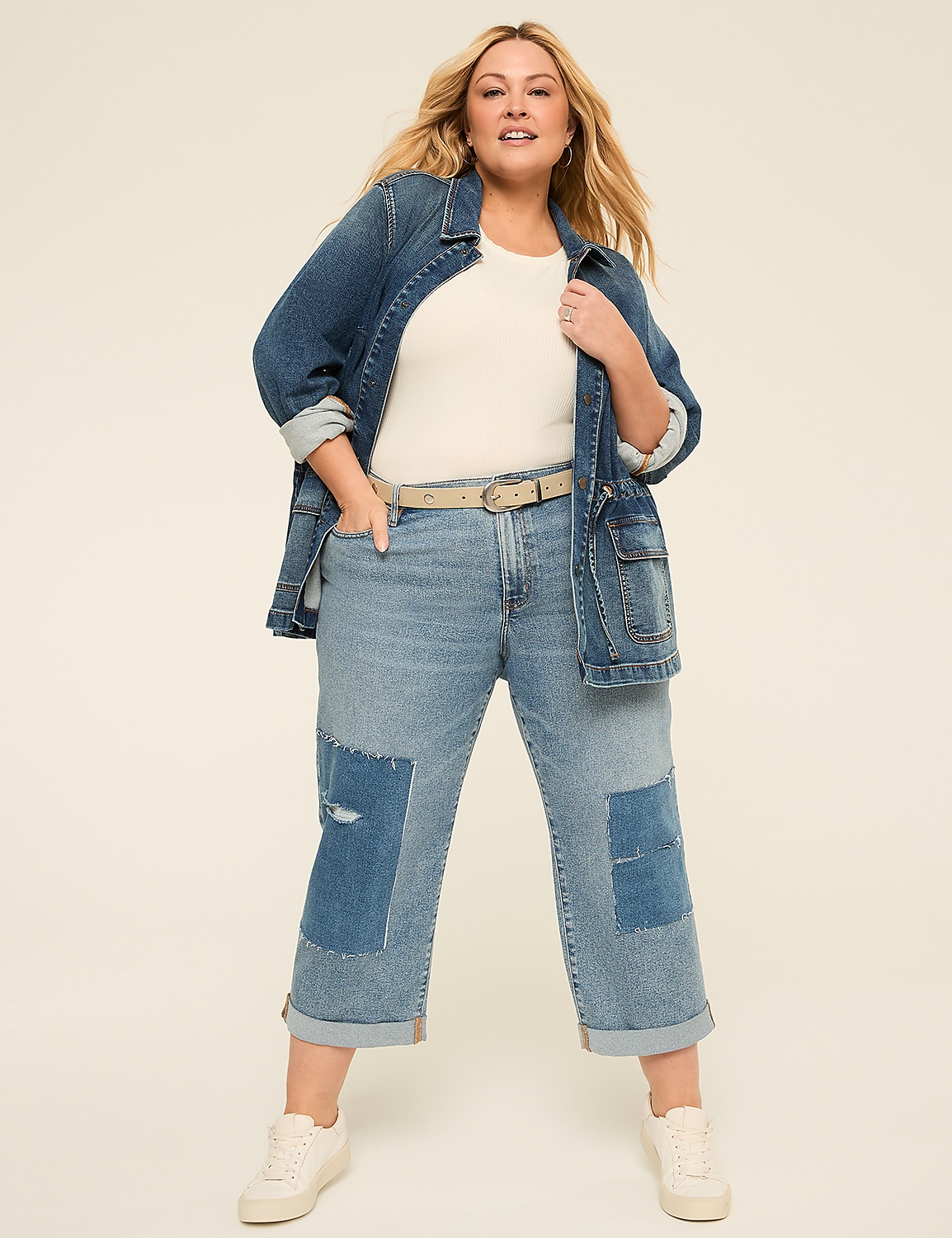 Mid-Rise Boyfriend Capri Product Image 3