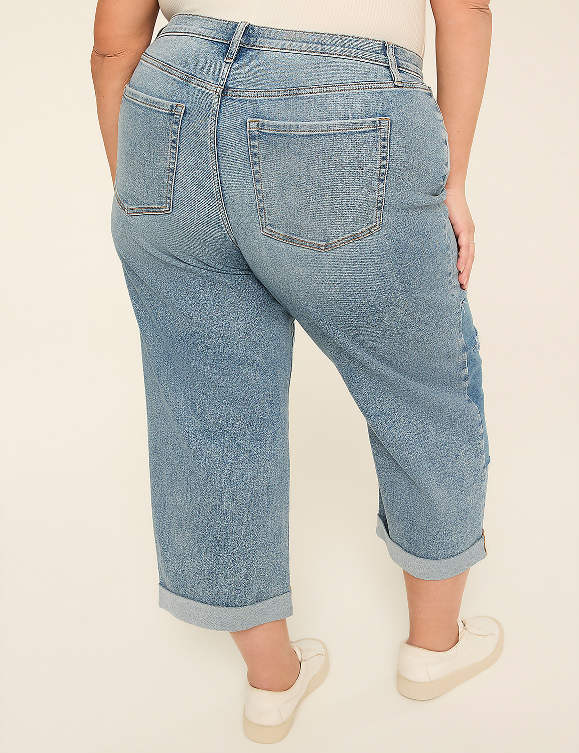 Mid-Rise Boyfriend Capri Product Image 6