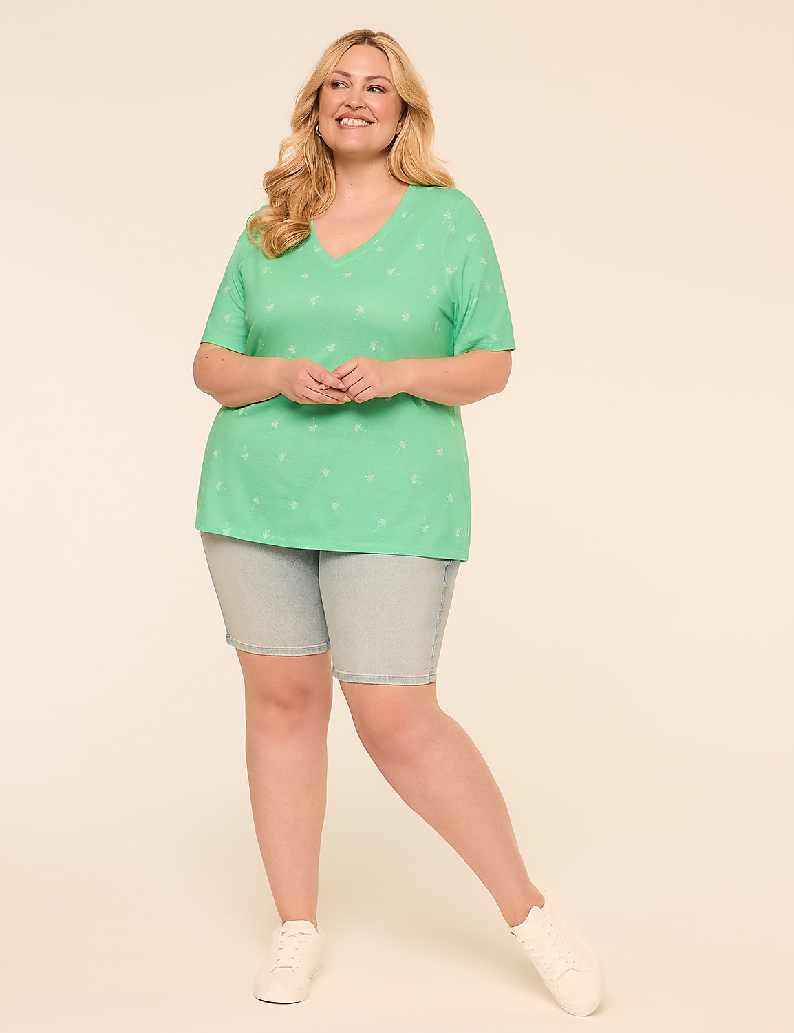 Perfect Sleeve V-Neck Tee Product Image 3