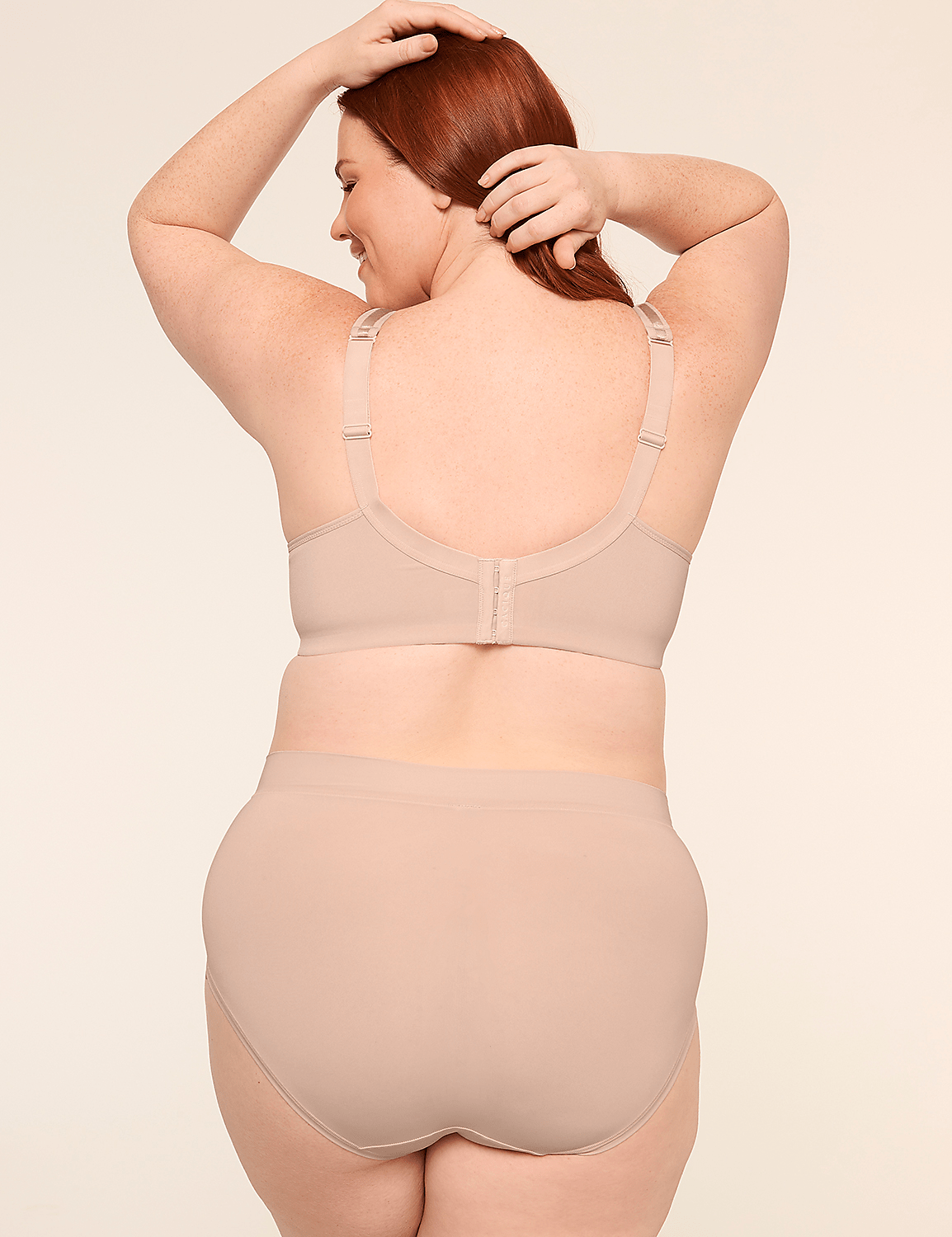 Lightest Lift&trade; Lightly Lined Balconette Bra Product Image 2