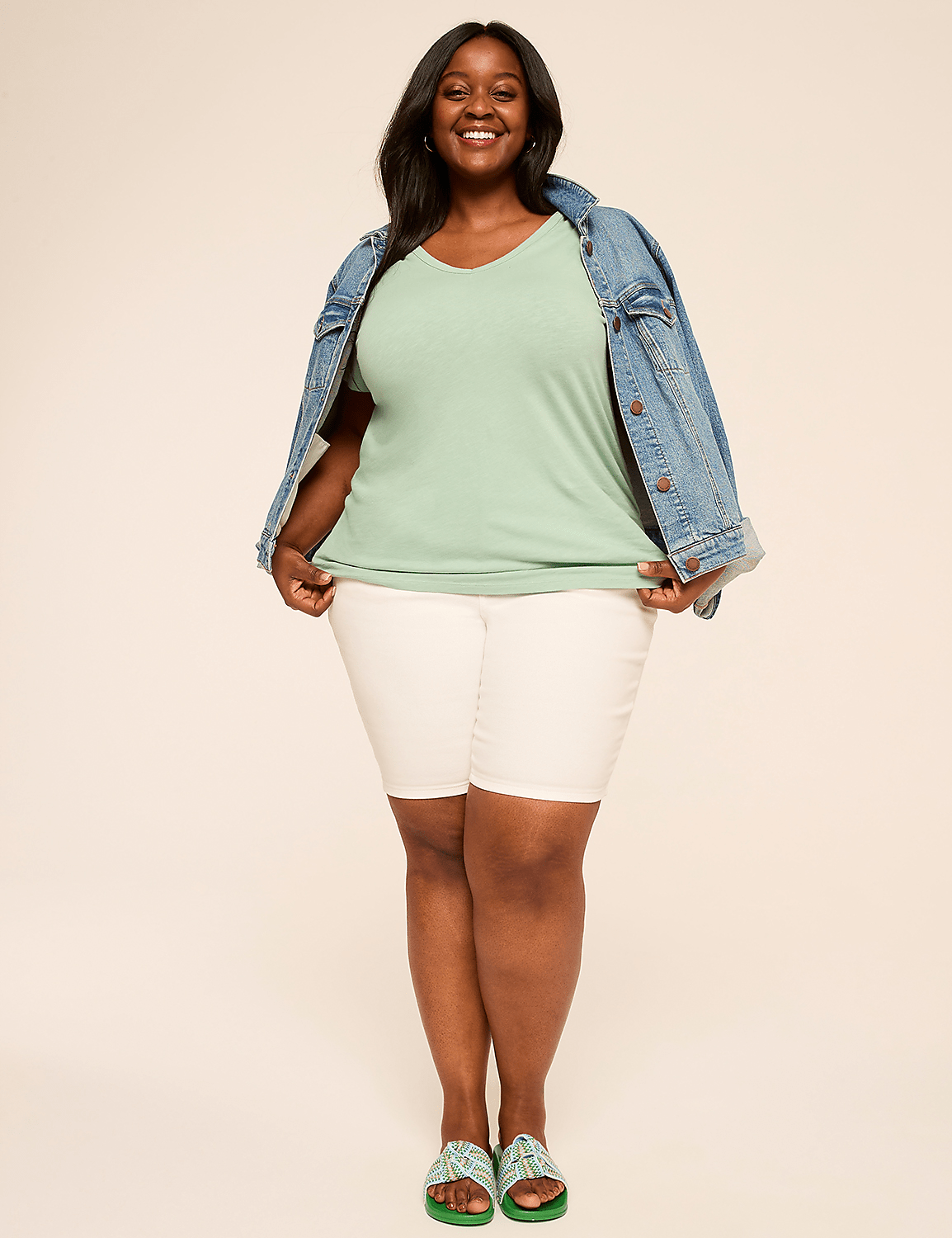Short-Sleeve V-Neck Side-Ruched Tee Product Image 3