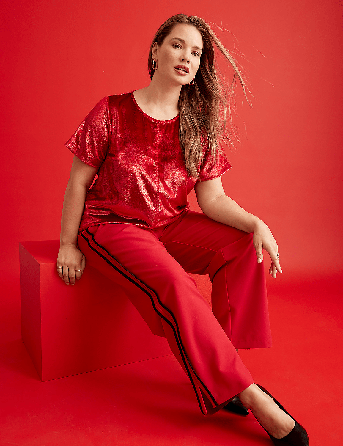 Pull-On Straight Pant With Contrast Seam Detail & Slit Product Image 1