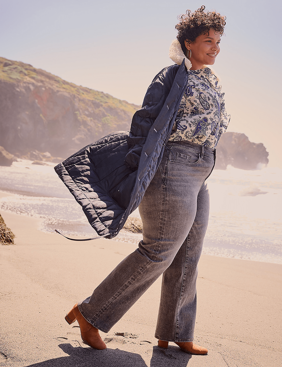 Signature Fit High-Rise Relaxed Boot Jean Product Image 5