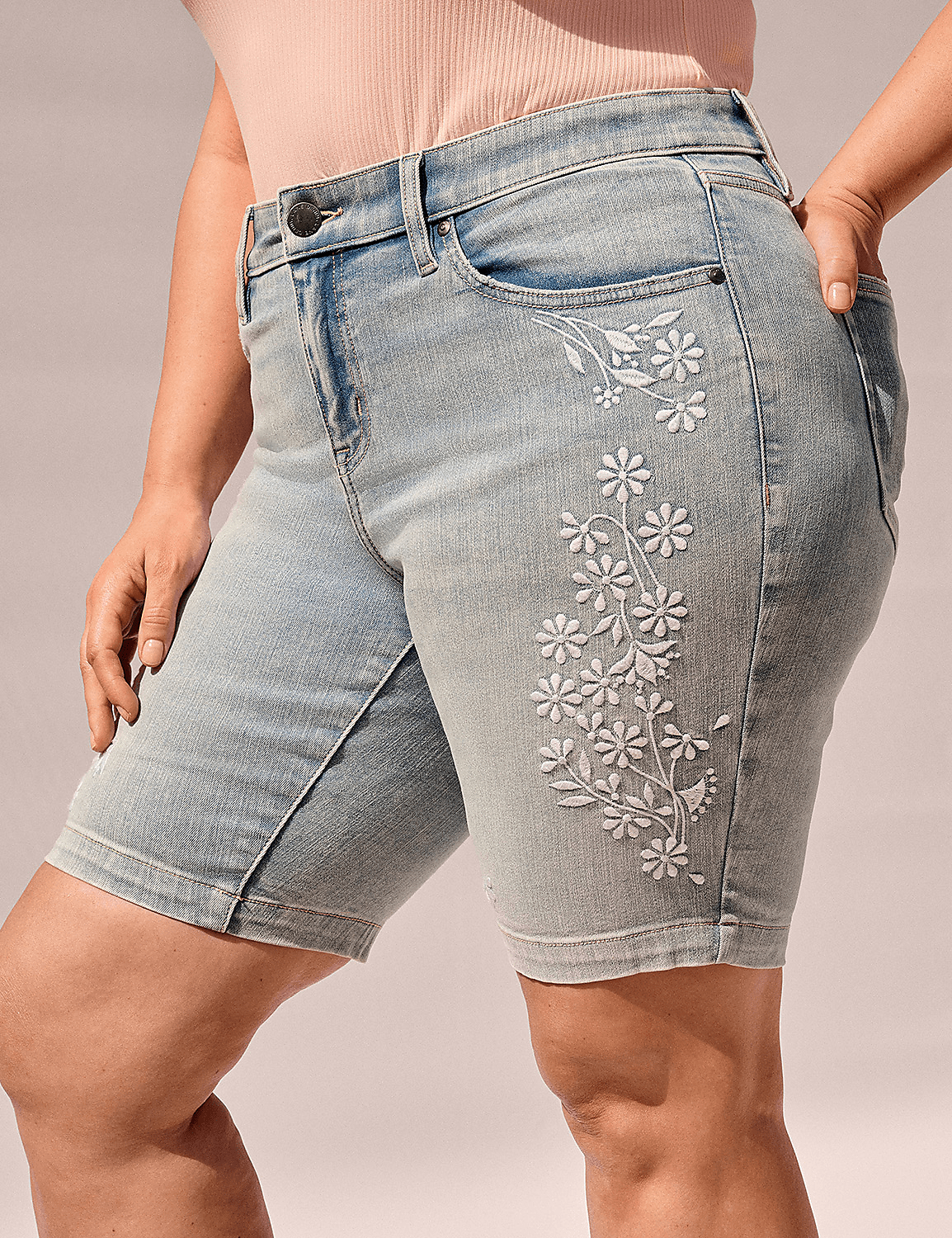 Signature Fit Embroidered Bermuda Short - 10" Inseam Product Image 5