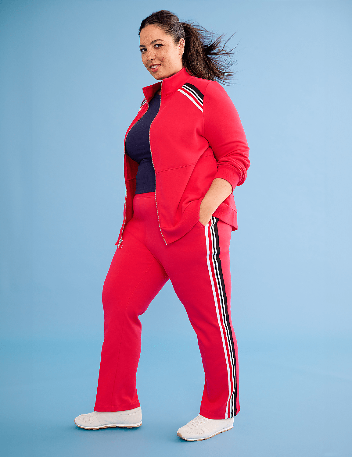 LIVI Mid Rise French Terry Classic Full Length Straight Leg Pant Product Image 4