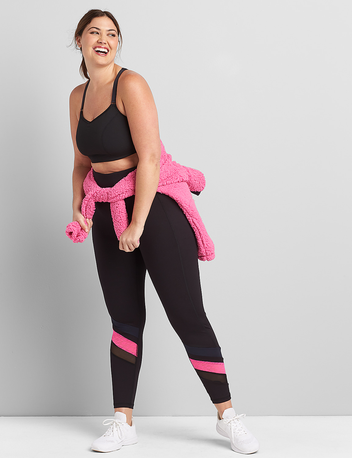 LIVI Wireless Low-Impact Zoned Seamless Contrast Sports Bra Product Image 3