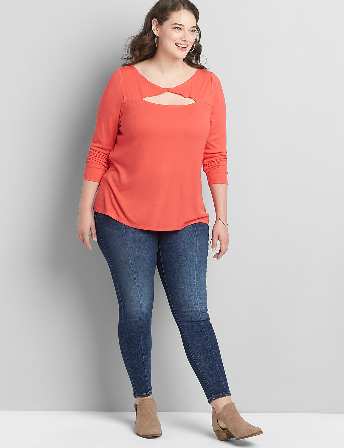 Curvy Fit High-Rise Skinny Jean - Center Seam Product Image 3