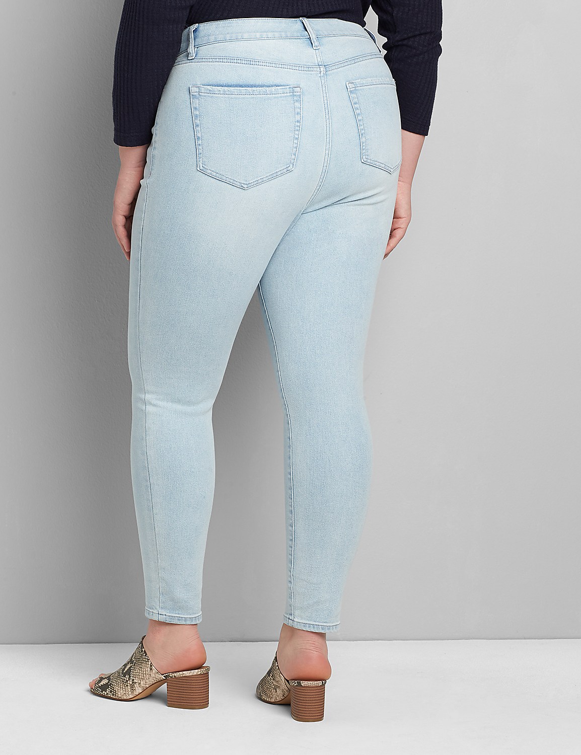 Signature Fit High-Rise Skinny Jean - Light Wash Product Image 2