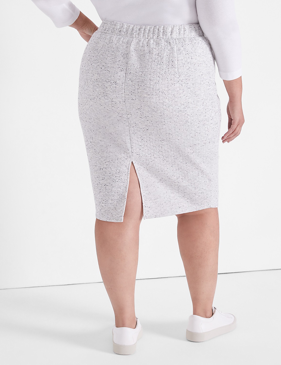 LIVI Quilted Skirt Product Image 2