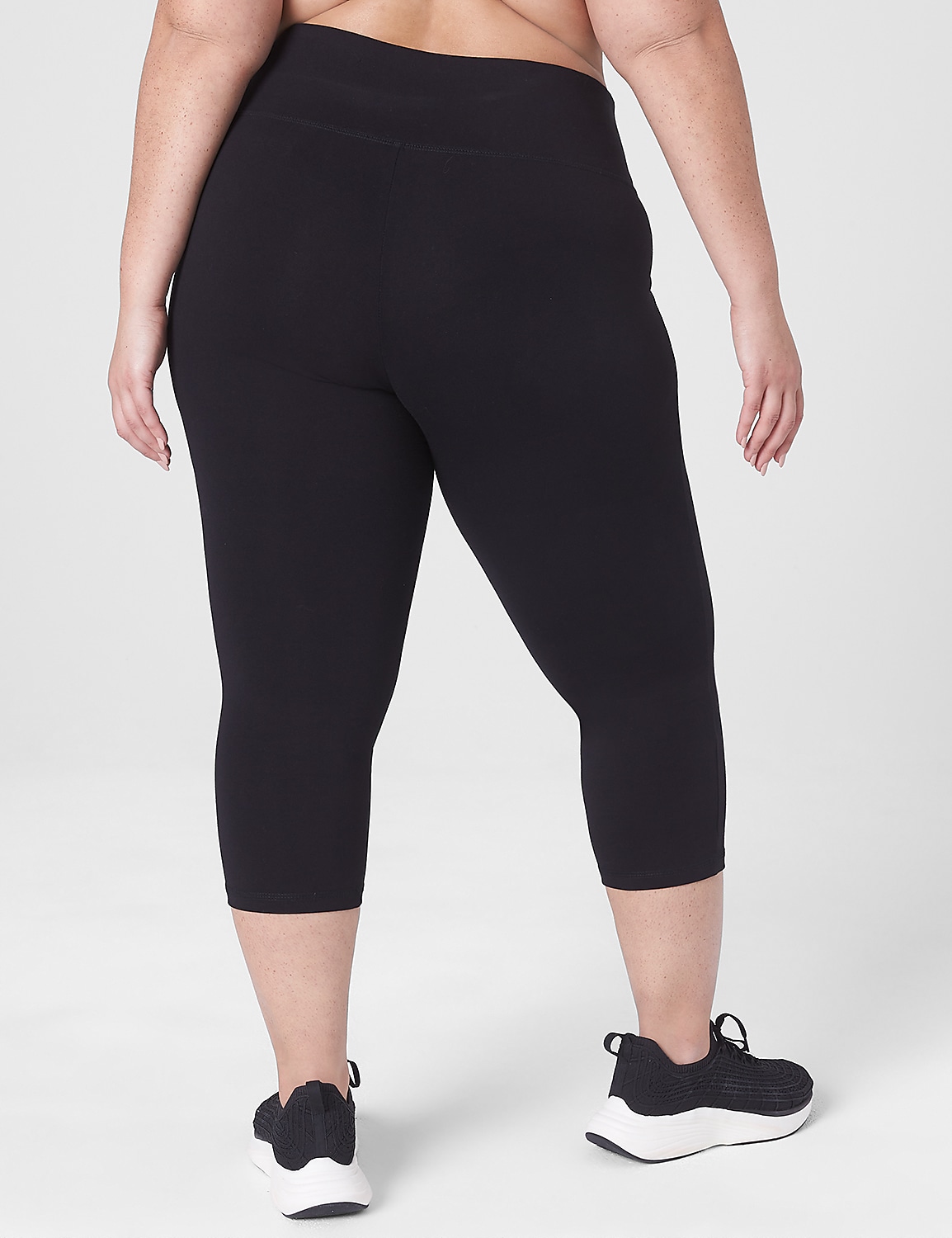 LIVI Signature Stretch 21" Capri Legging Product Image 2