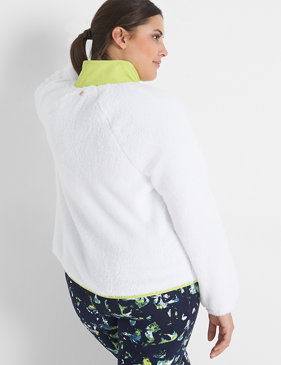 LIVI Crop Snap-Up Sherpa Pullover Product Image 2
