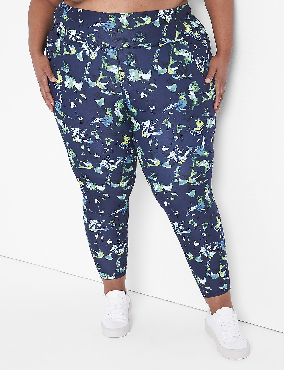 LIVI High-Rise LIVI Soft 7/8 Legging Product Image 3