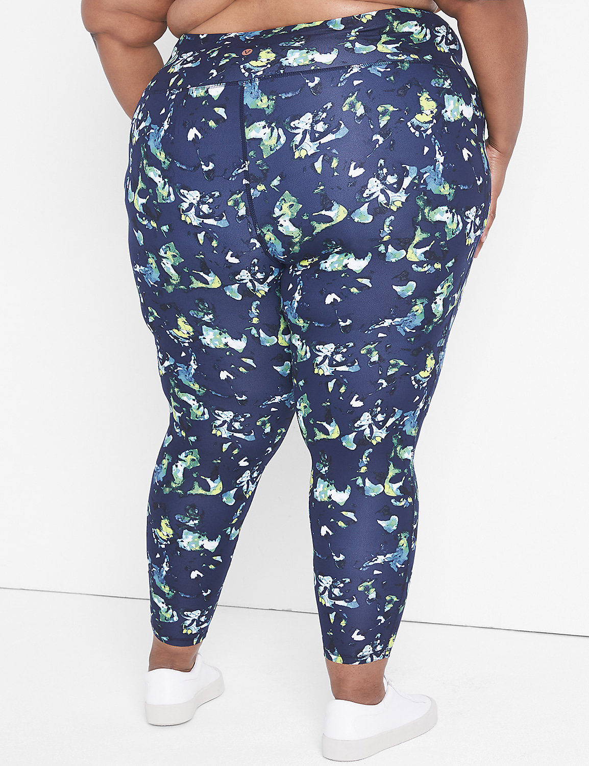 LIVI High-Rise LIVI Soft 7/8 Legging Product Image 2