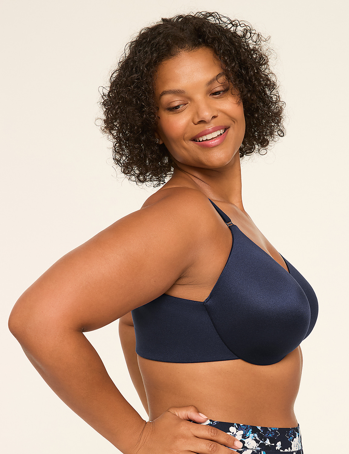 Invisible Backsmoother Lightly Lined Full Coverage Bra Product Image 3