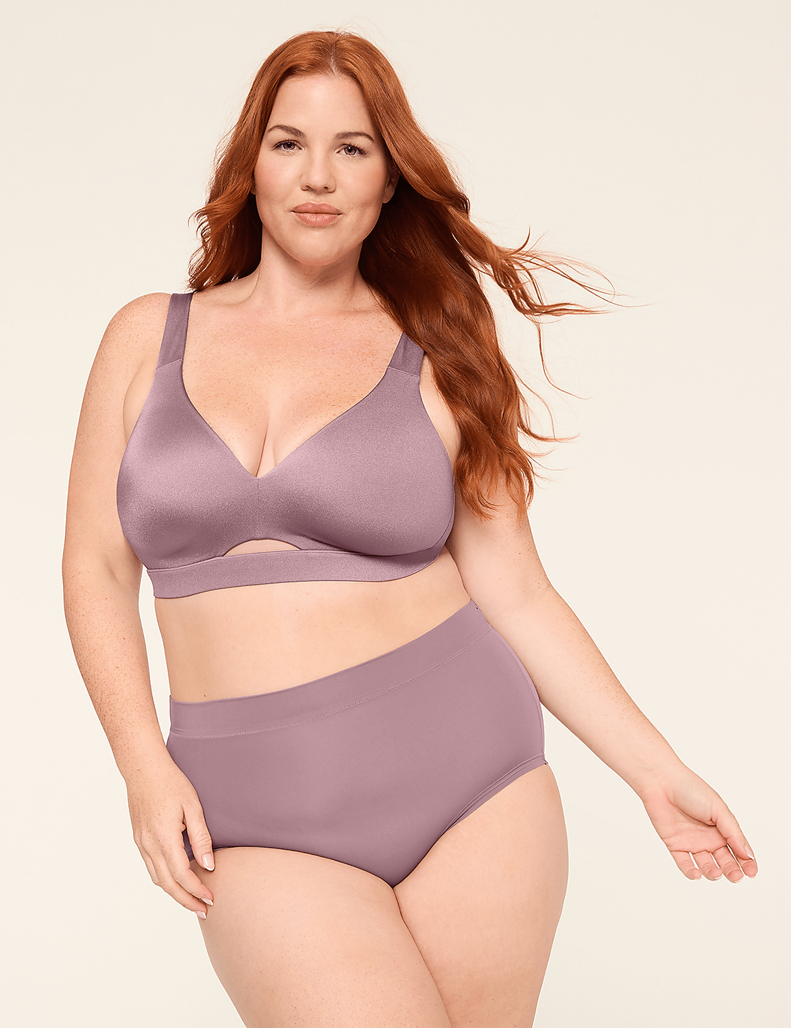 Comfort Bliss&reg; Lightly Lined No-Wire Bra Product Image 4