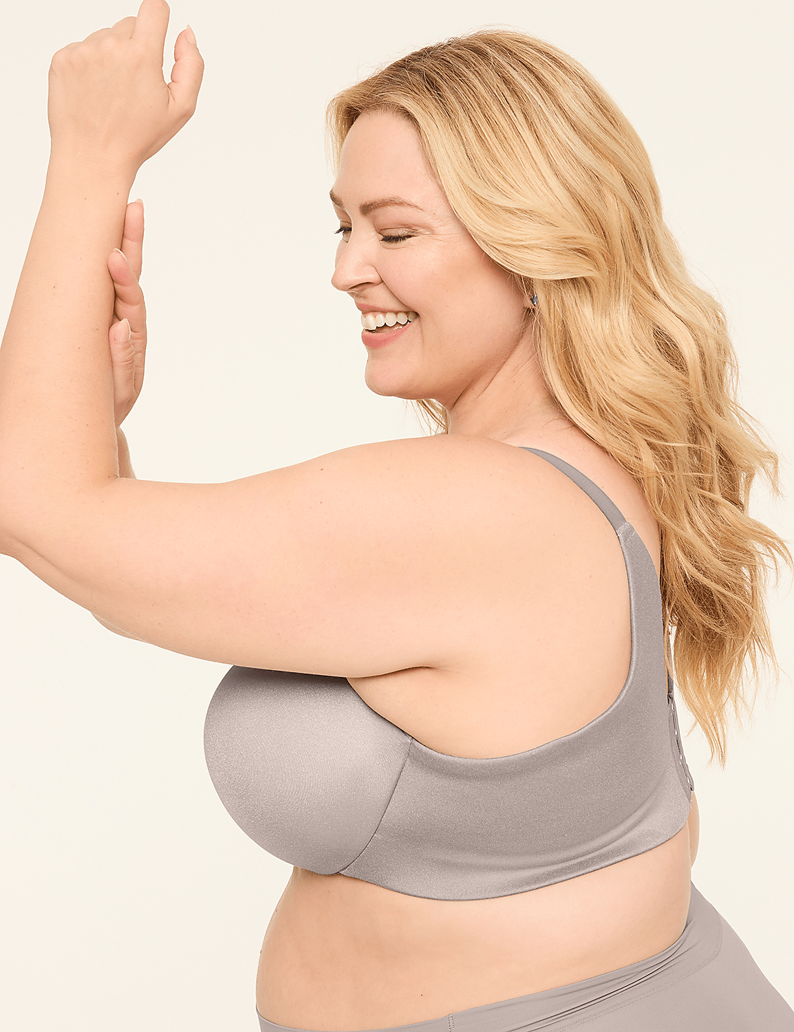 Invisible Backsmoother Lightly Lined Balconette Bra Product Image 3